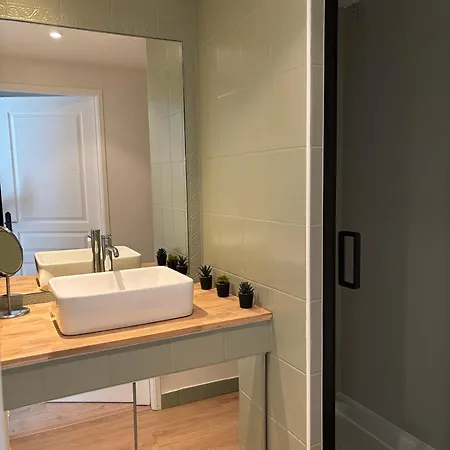 Super T2 Renove Apercu Toutes Commodites Apartment Antibes